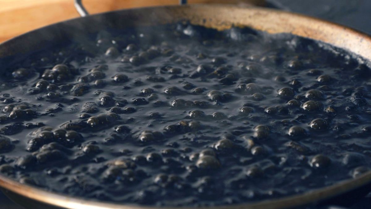 Arroz negro con calamar paso 5