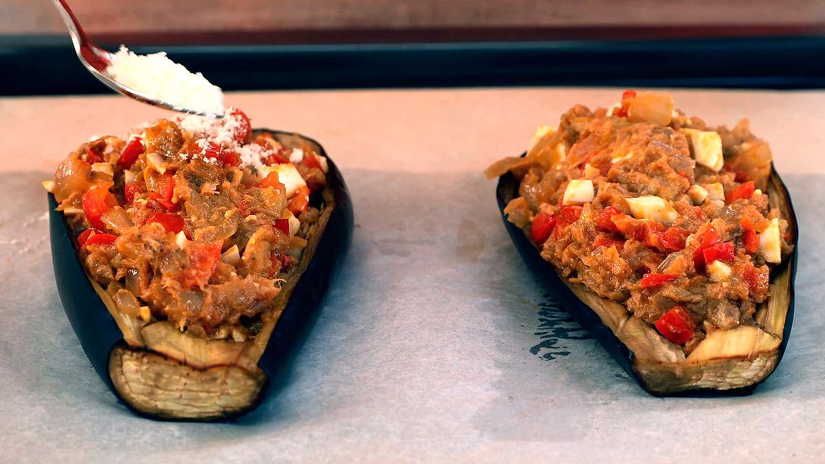 Receta de berenjena rellena de atún y huevo duro  paso 4