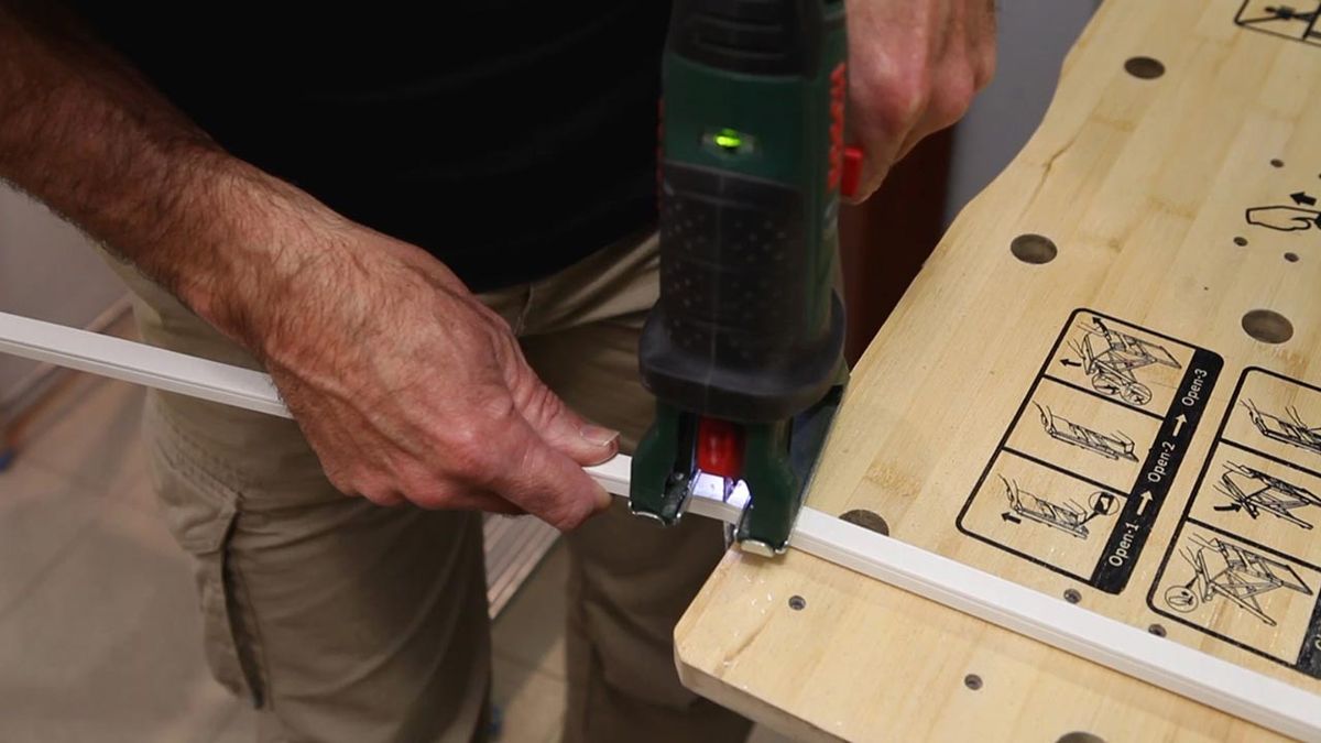 Cómo instalar un calefactor eléctrico de pared paso 9