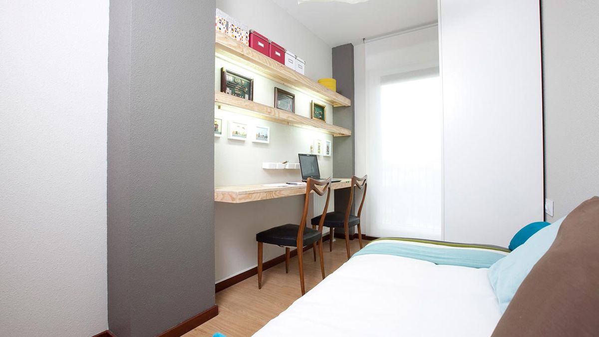 Decorar rincón de trabajo en una habitación pequeña después 5