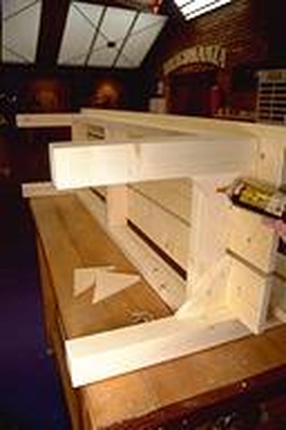 Cómo hacer un banco rústico paso 6