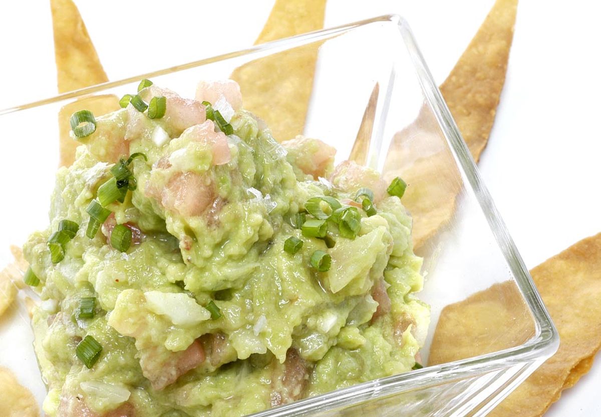 Nachos con guacamole de Eva arguiñano