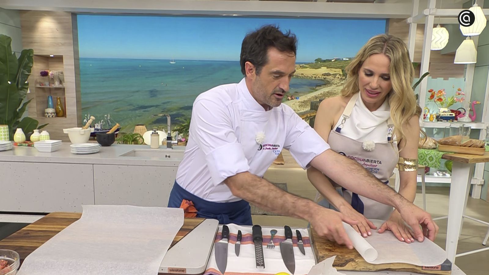 El truco que utiliza Joseba Arguiñano para que el papel de horno no se mueva