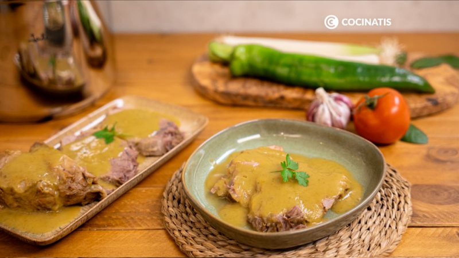 Morcillo o jarrete guisado con salsa de verduras Morcillo o jarrete guisado con salsa de verduras