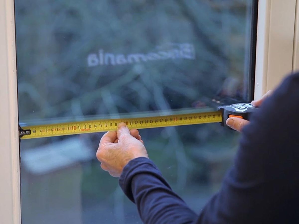 Colocar veneciana en ventana oscilobatiente paso 1