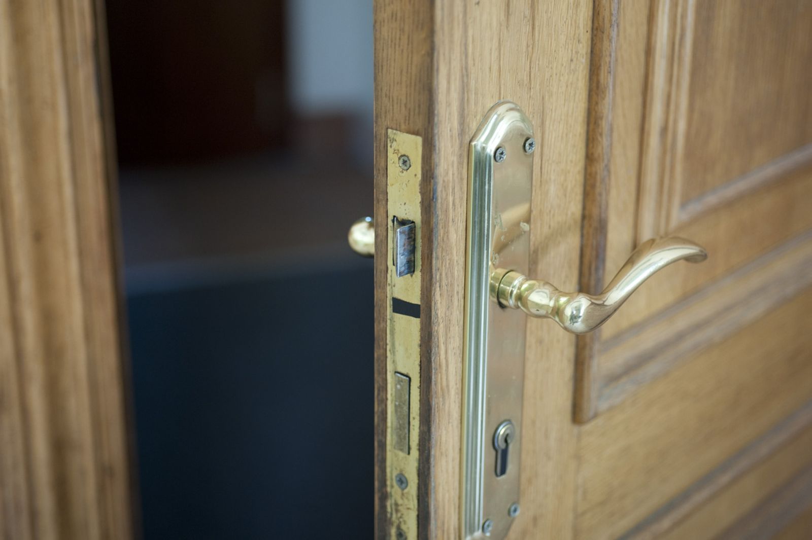 brico 1 0654 cambiar bombin puerta xl
