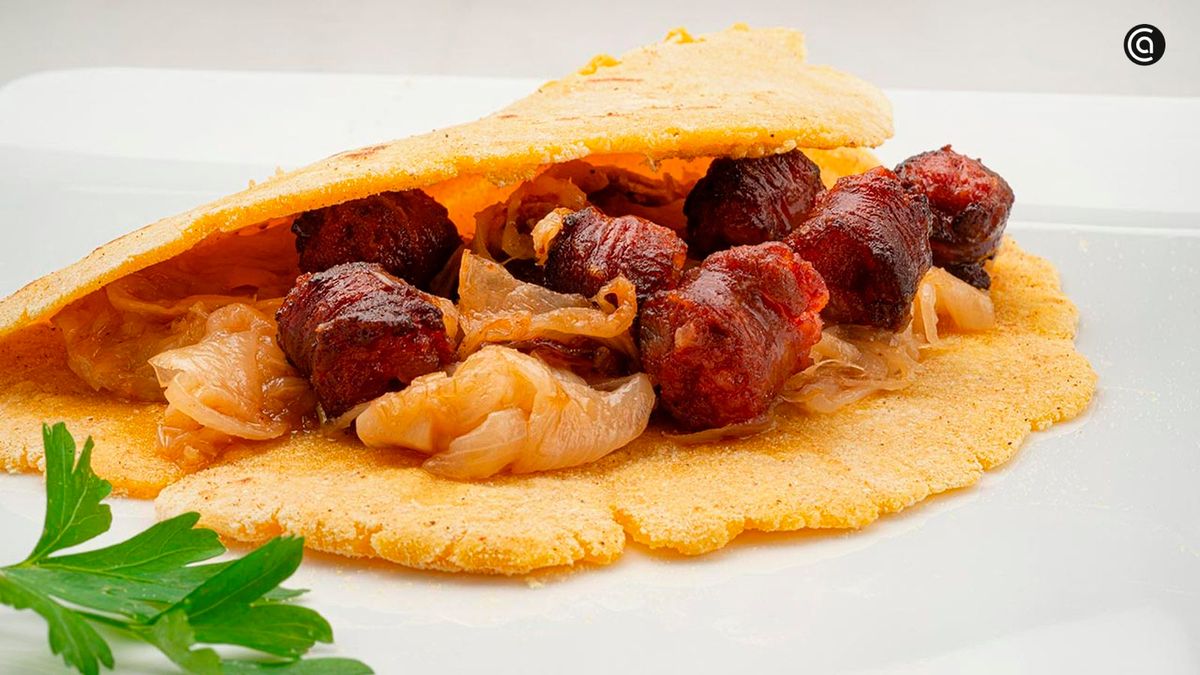 Talo con txistorra y cebolla, receta de Karlos Arguiñano