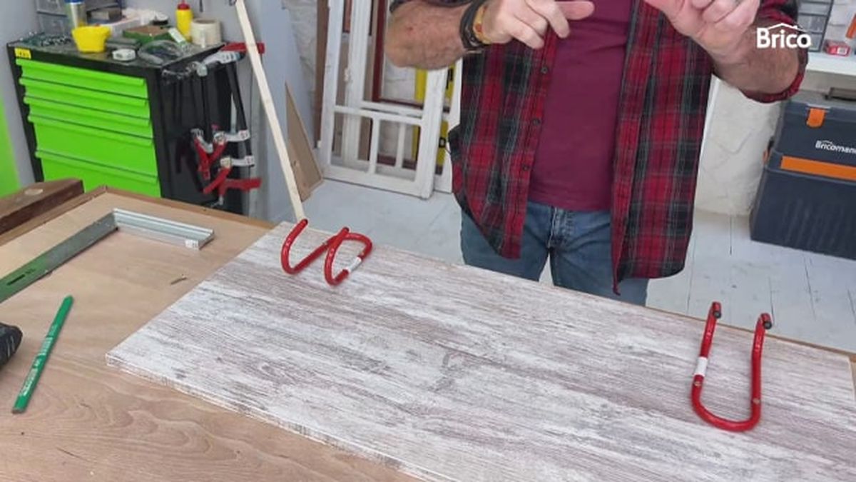 Bricomania 010 hacer una mesa colgante para balcón paso8