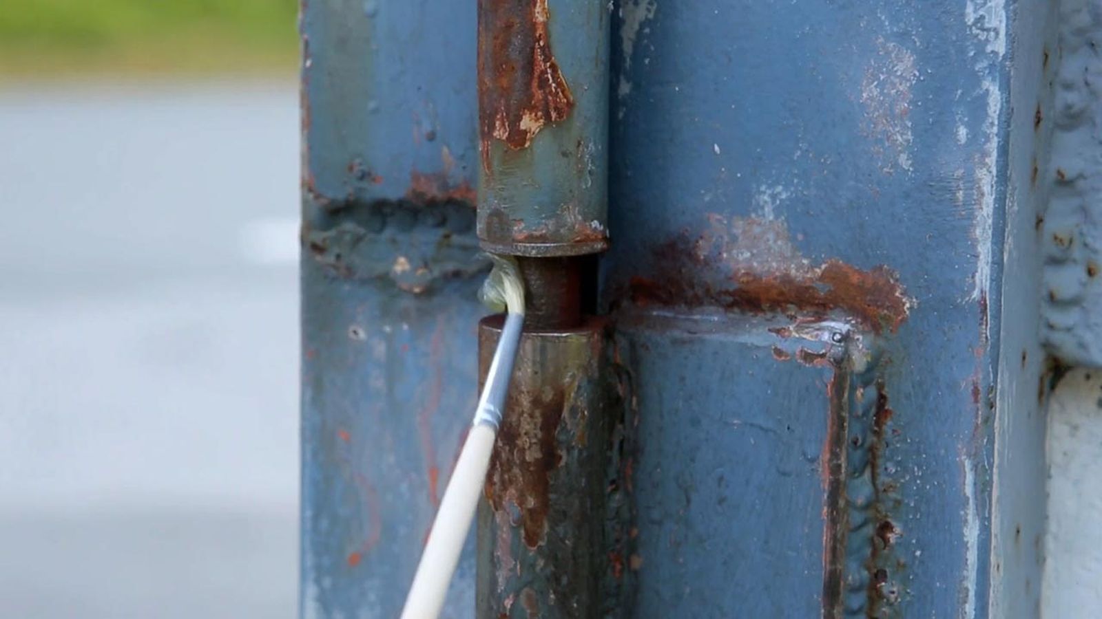 Cómo lubricar un pernio paso 6 Cómo lubricar un pernio paso 6