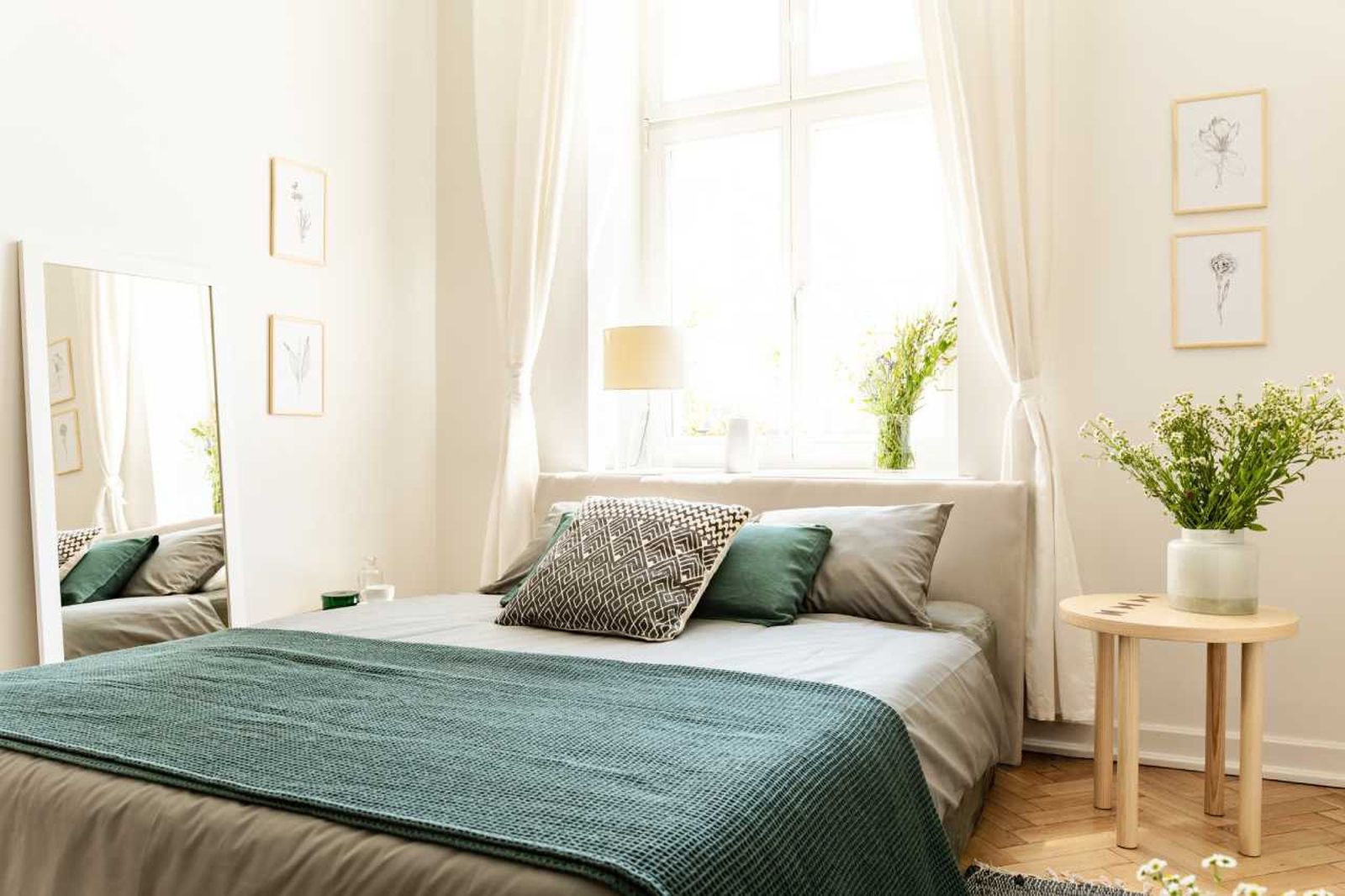 Dormitorio relajante y bonito.