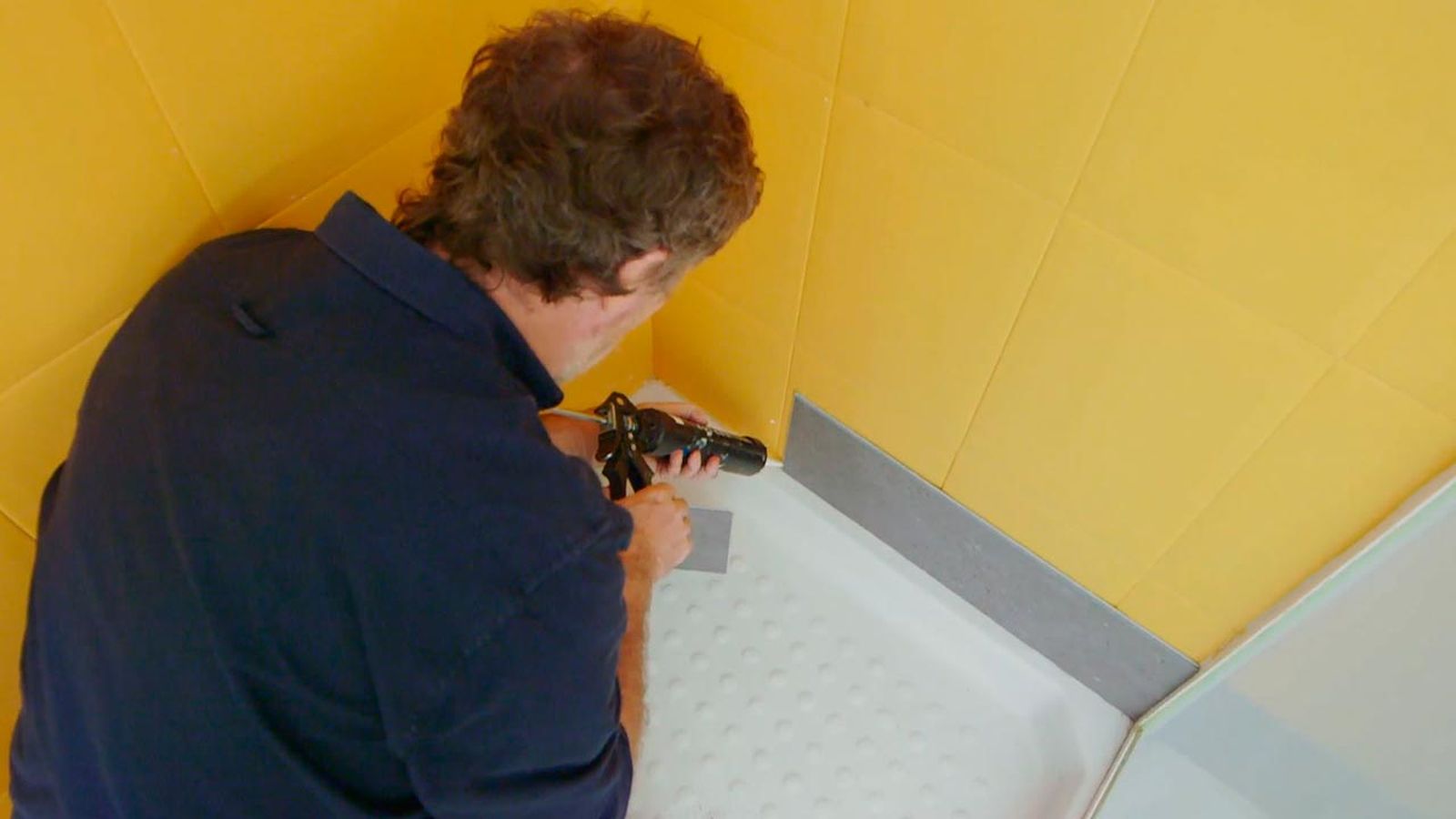 Revestimiento para el baño paso 6 Revestimiento para el baño paso 6