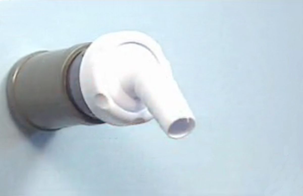 Rácor para el desagüe de lavadora paso 2