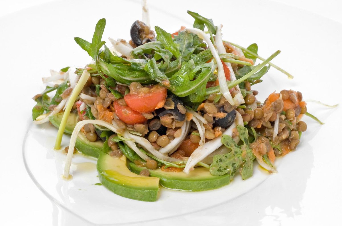 ENSALADA DE LENTEJAS Y RUCULA