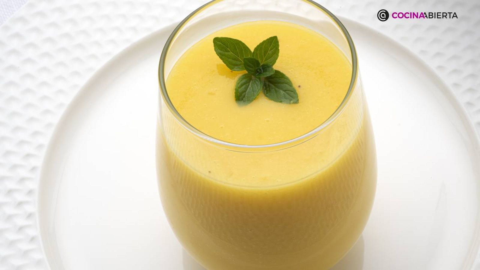 Los batidos son una excelente opción para aprovechar las frutas muy maduras