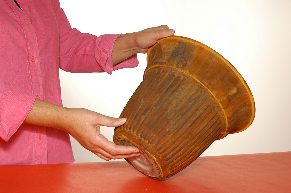 Tiesto de plástico imitación a hierro