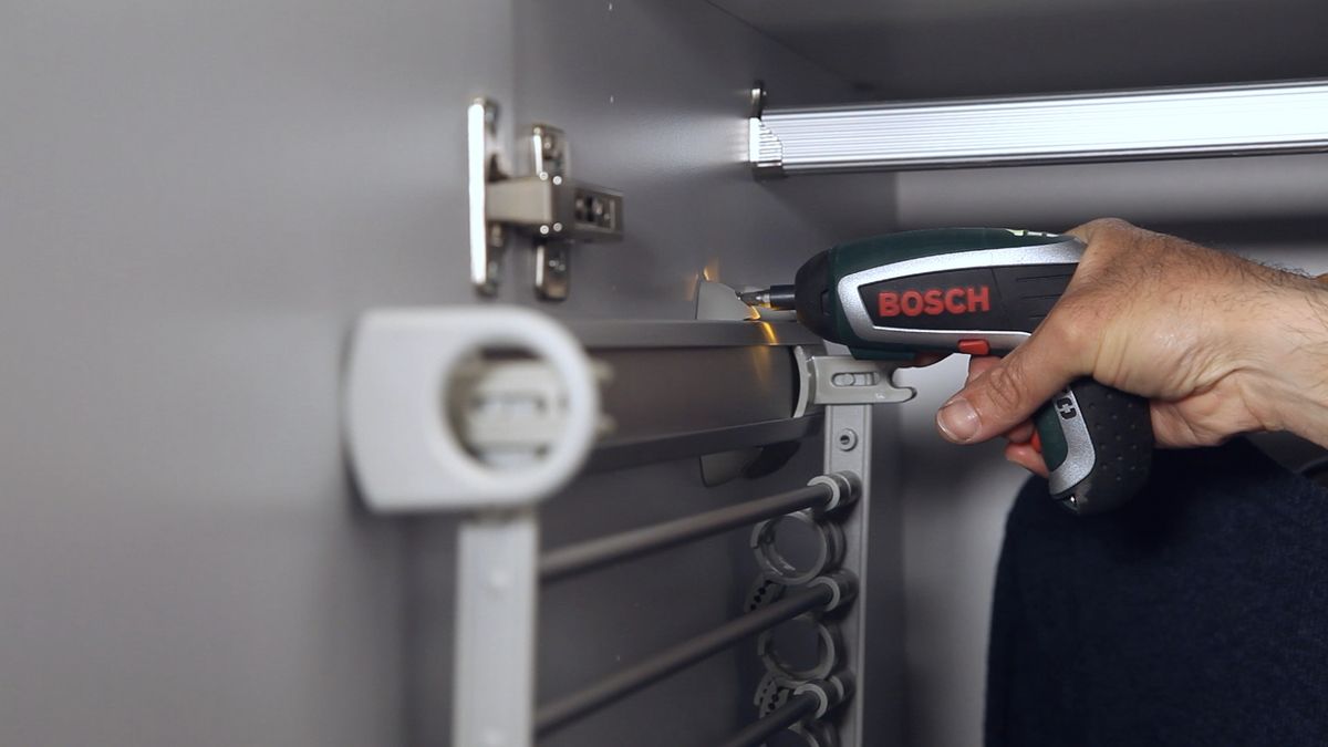 Colocar un organizador de faldas paso 3