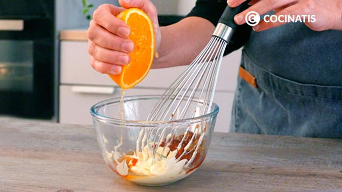 Receta de cóctel de gambas con salsa rosa y piña  paso 1