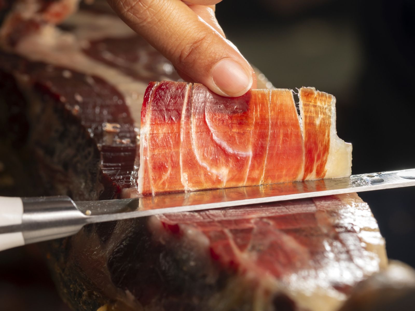 El jamón ibérico es uno de los productos que pueden bajar de precio en esta época. El jamón ibérico es uno de los productos que pueden bajar de precio en esta época.