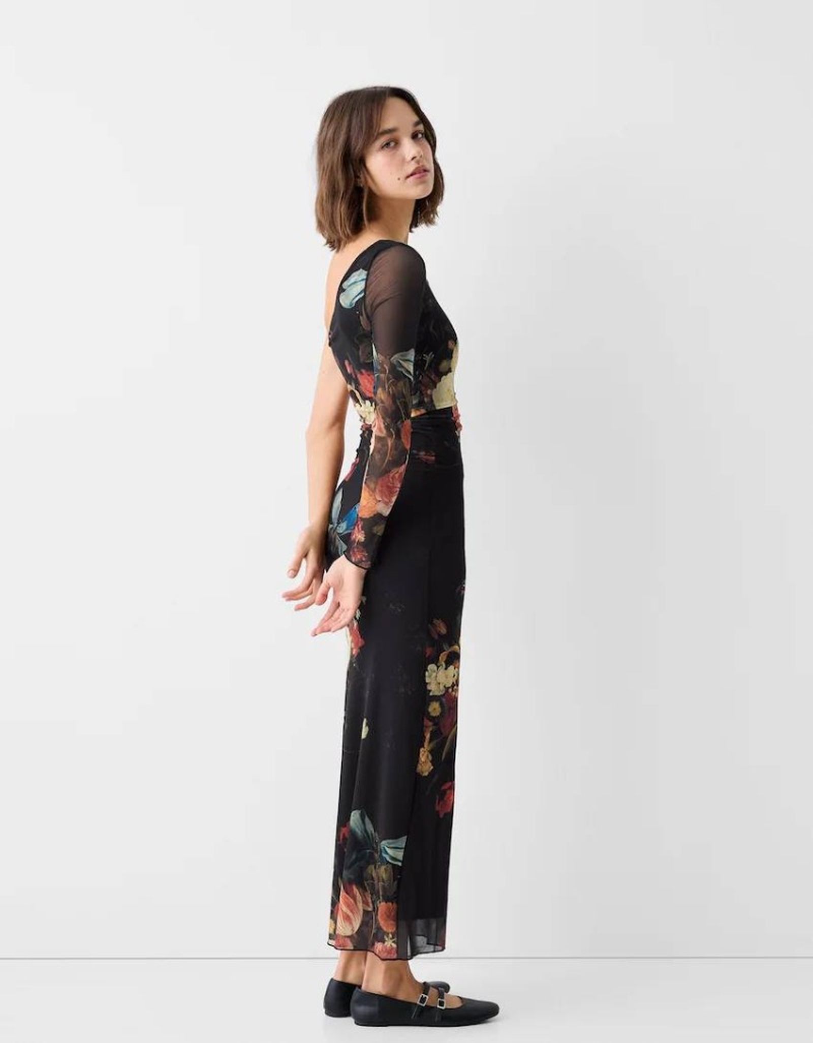 vestido asimetrico tul estampado bershka