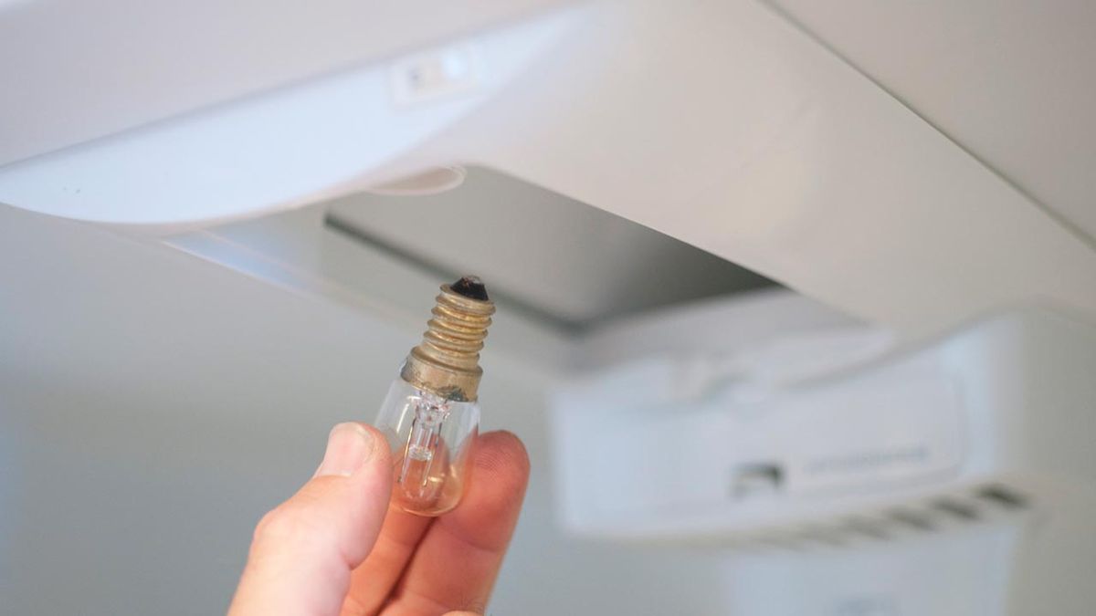 brico 0657 1 leds frigorifico paso 4