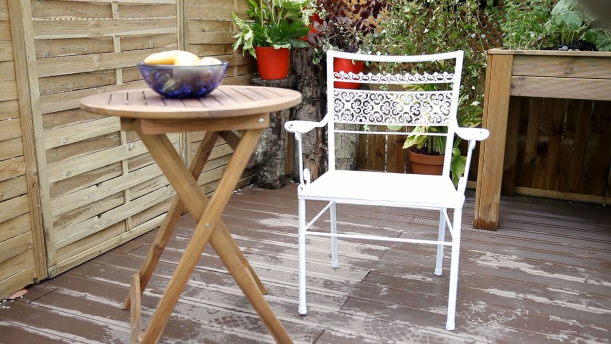 Pintar silla metálica con pintura todo terreno paso 6