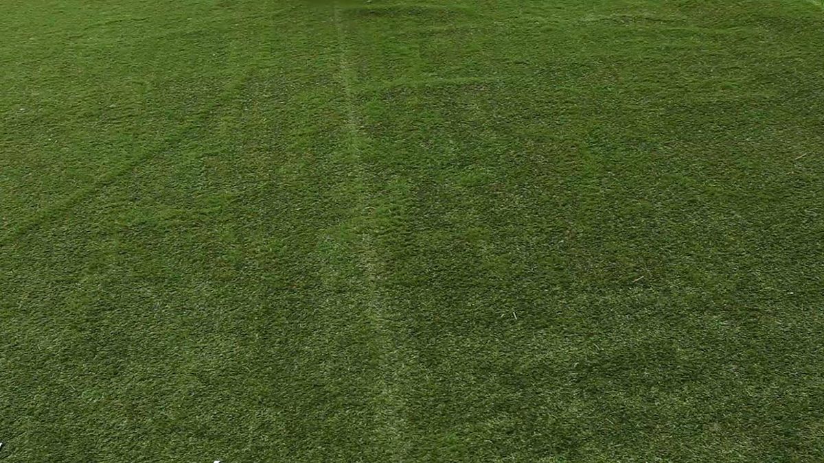 Como unir dos tiras de cesped artificial