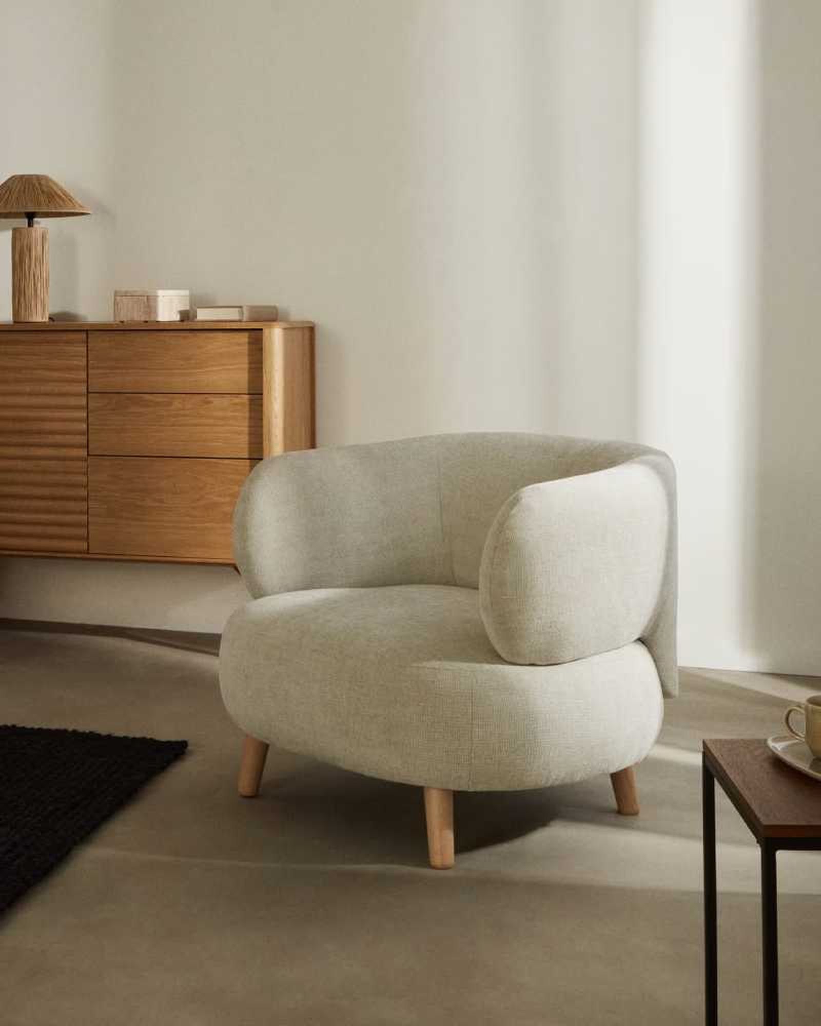 Butaca de estilo bold. Butaca de estilo bold.