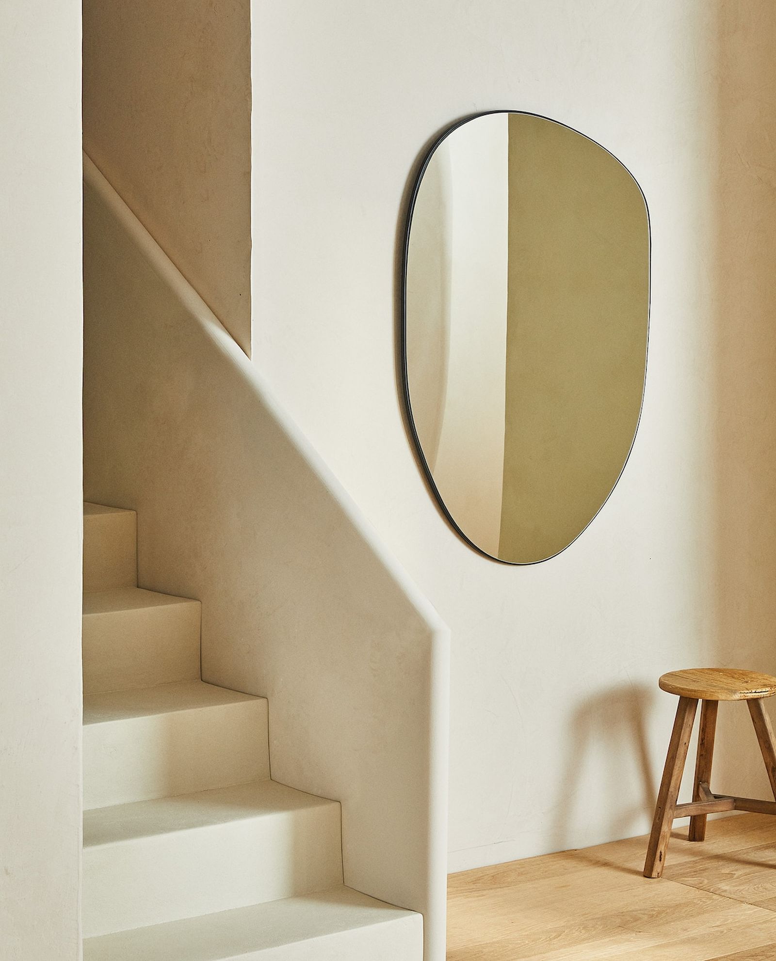 espejo decorativo forma irregular zara home espejo decorativo forma irregular zara home