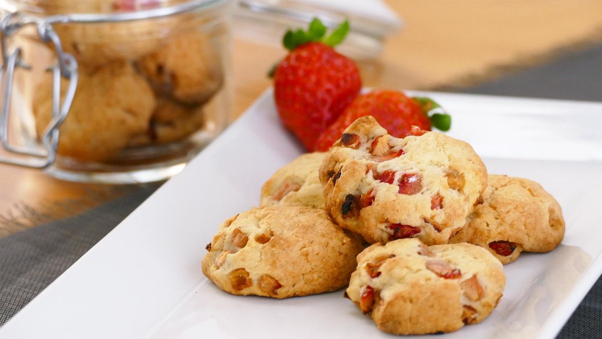 Galletas de avena y fresas