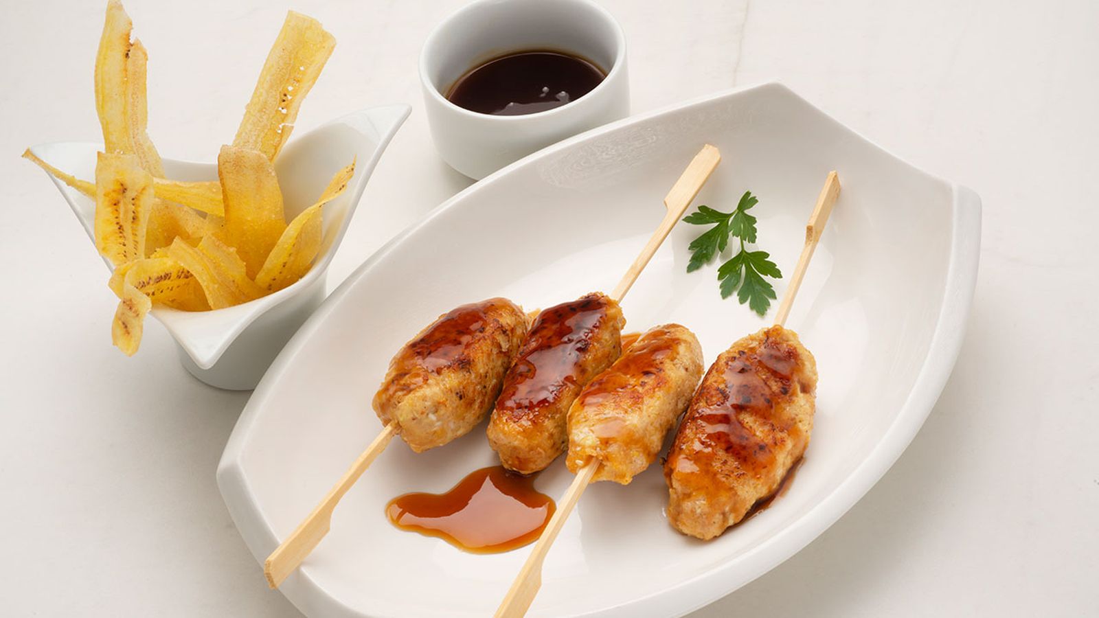 KARL6520 brochetas de pollo teriyaki presentacion KARL6520 brochetas de pollo teriyaki presentacion