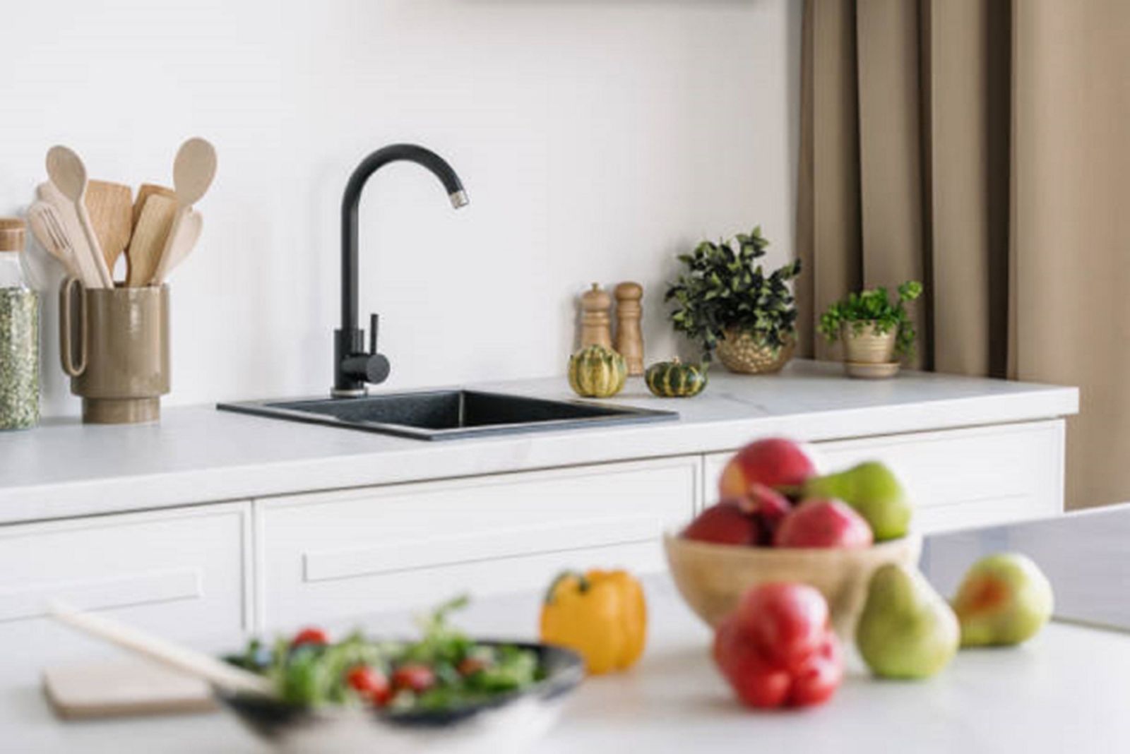 Grifería negra nueva tendencia para renovar la cocina 11 Grifería negra nueva tendencia para renovar la cocina 11
