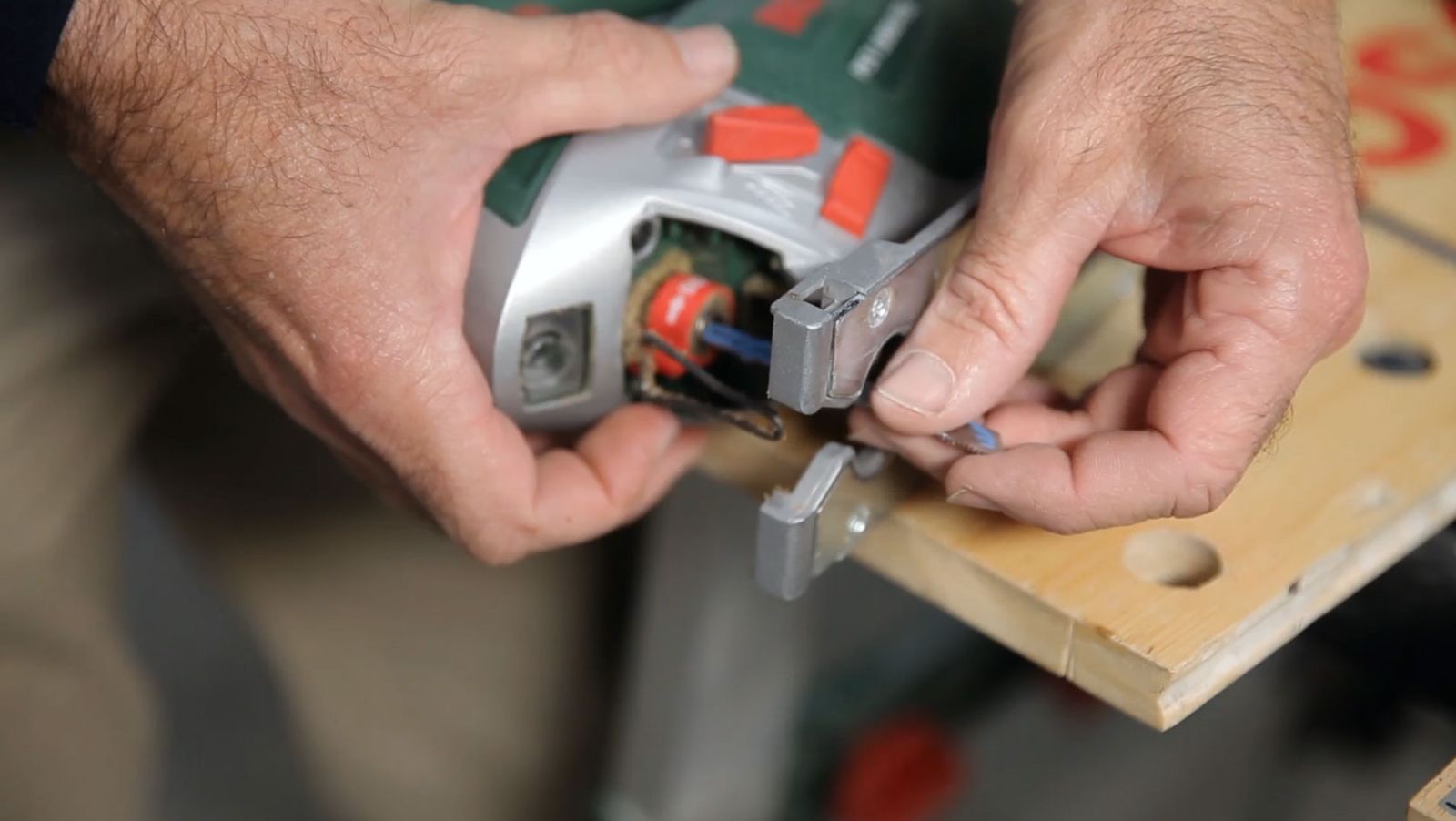 Cómo hacer un portaretratos de madera paso 3 Cómo hacer un portaretratos de madera paso 3