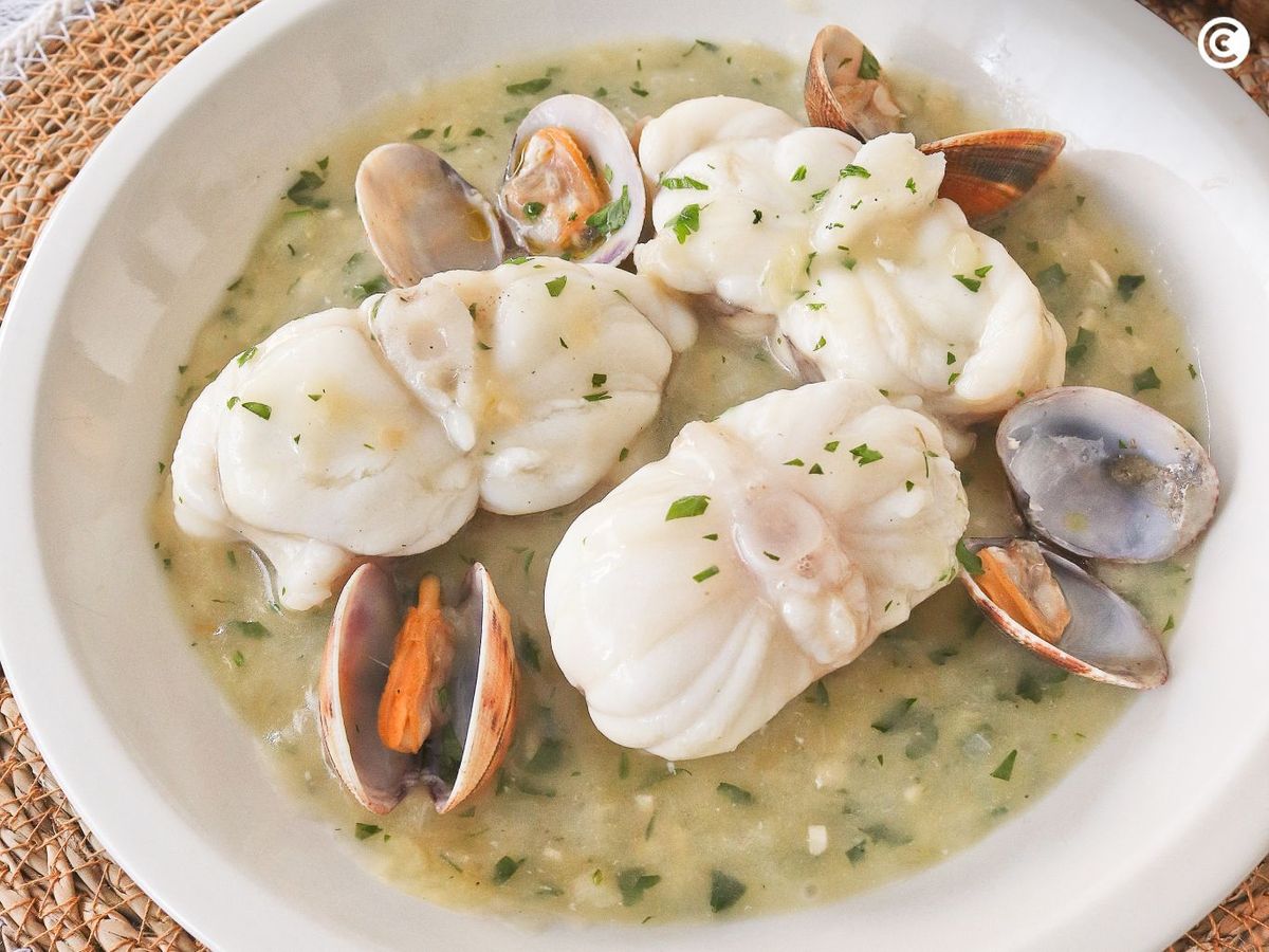 Rape en salsa verde con almejas