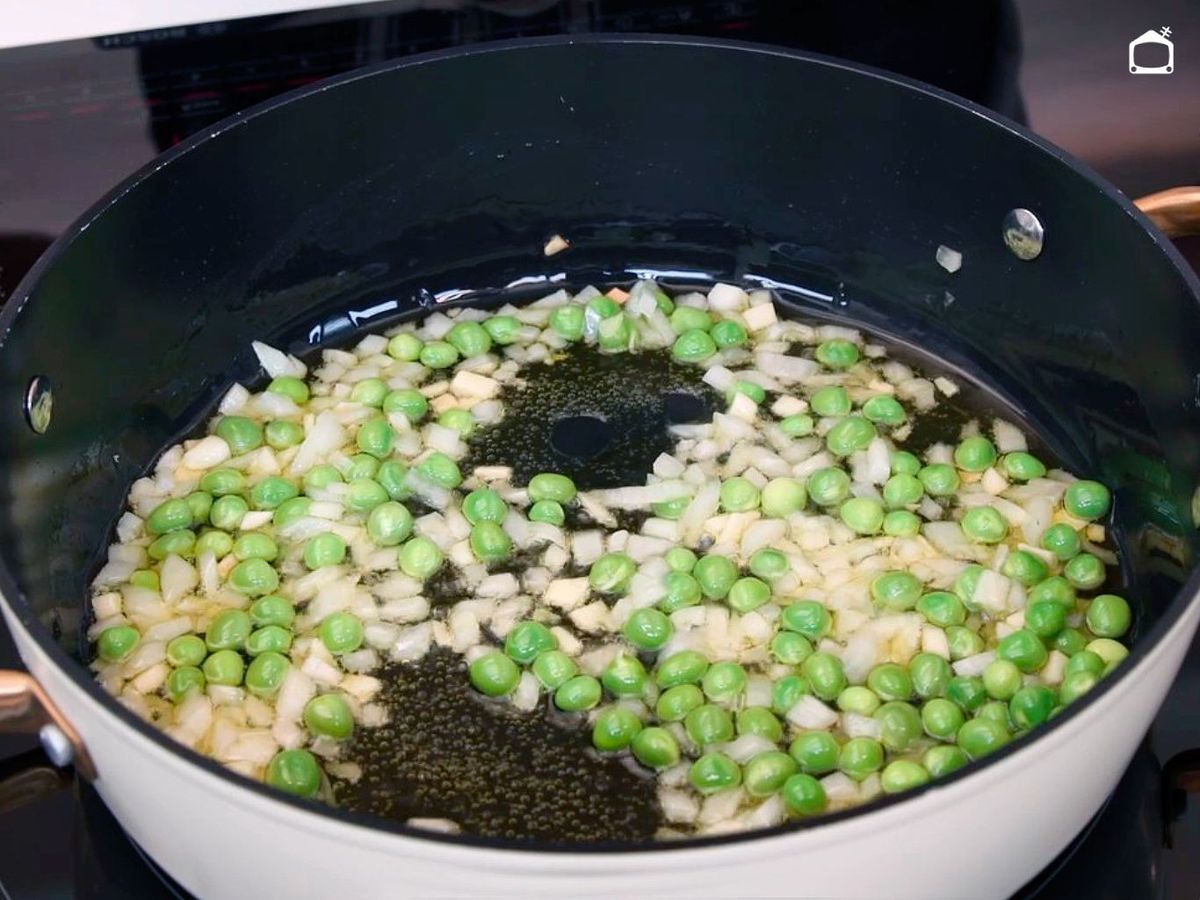 Sofrito de verduras para el arroz con mejillones