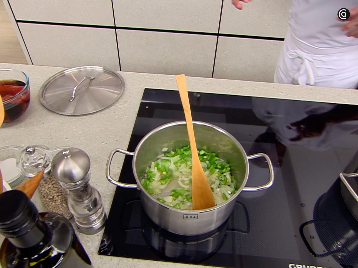 Sofríe las verduras