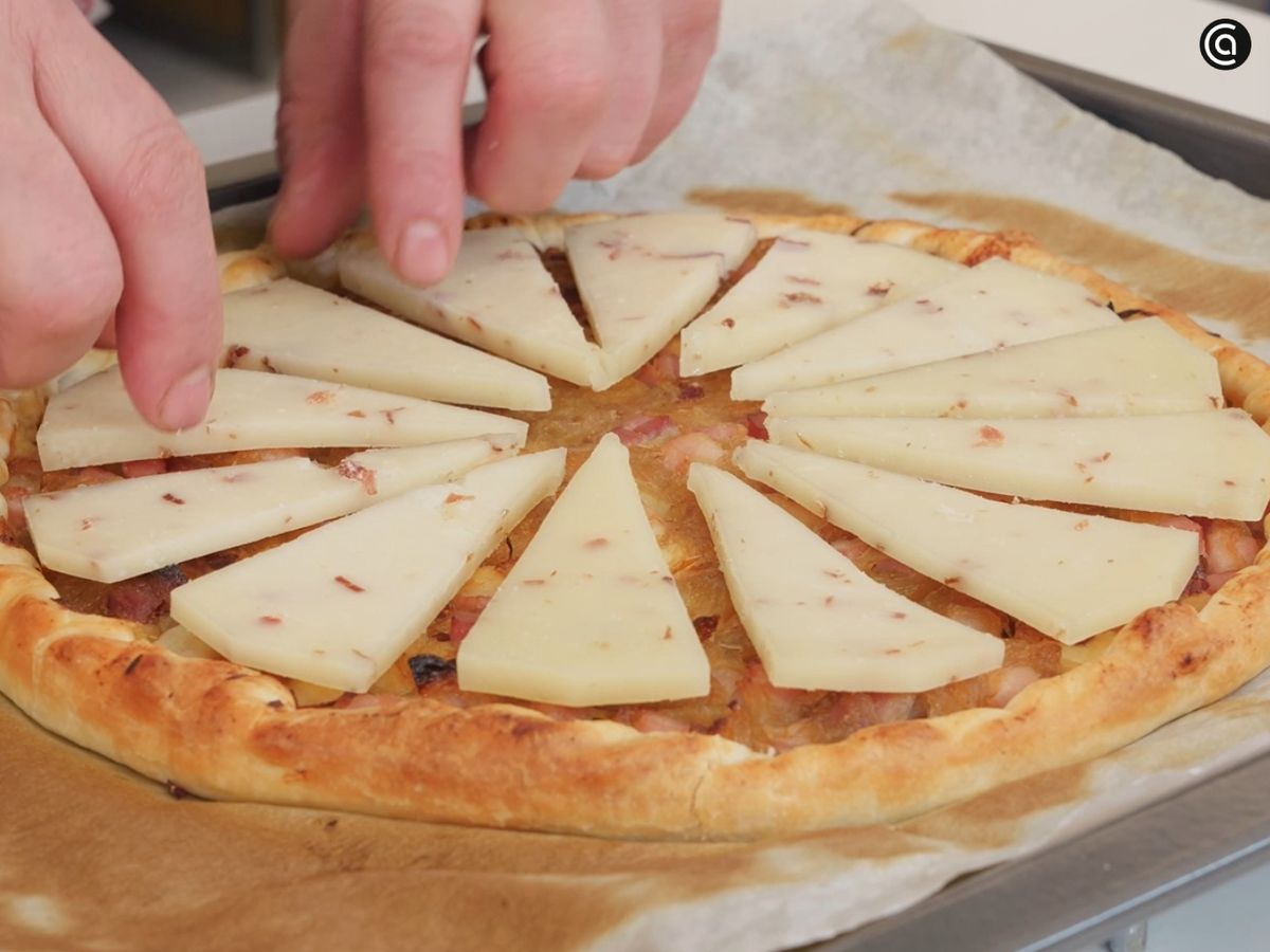 Añade el queso y gratina unos minutos.