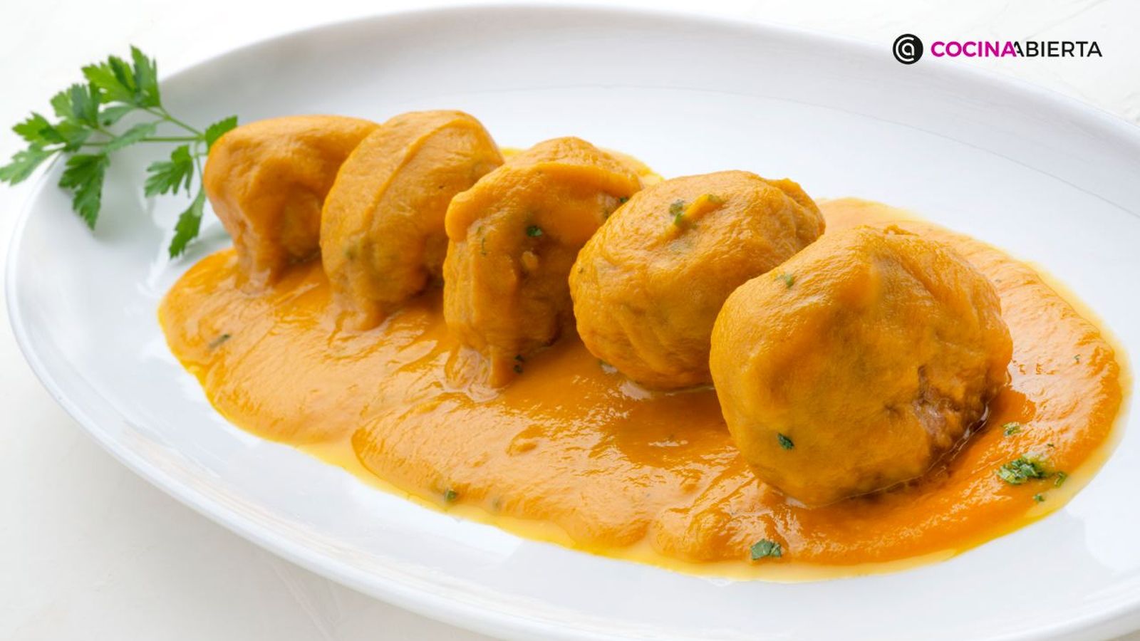 Albóndigas en salsa de zanahoria
