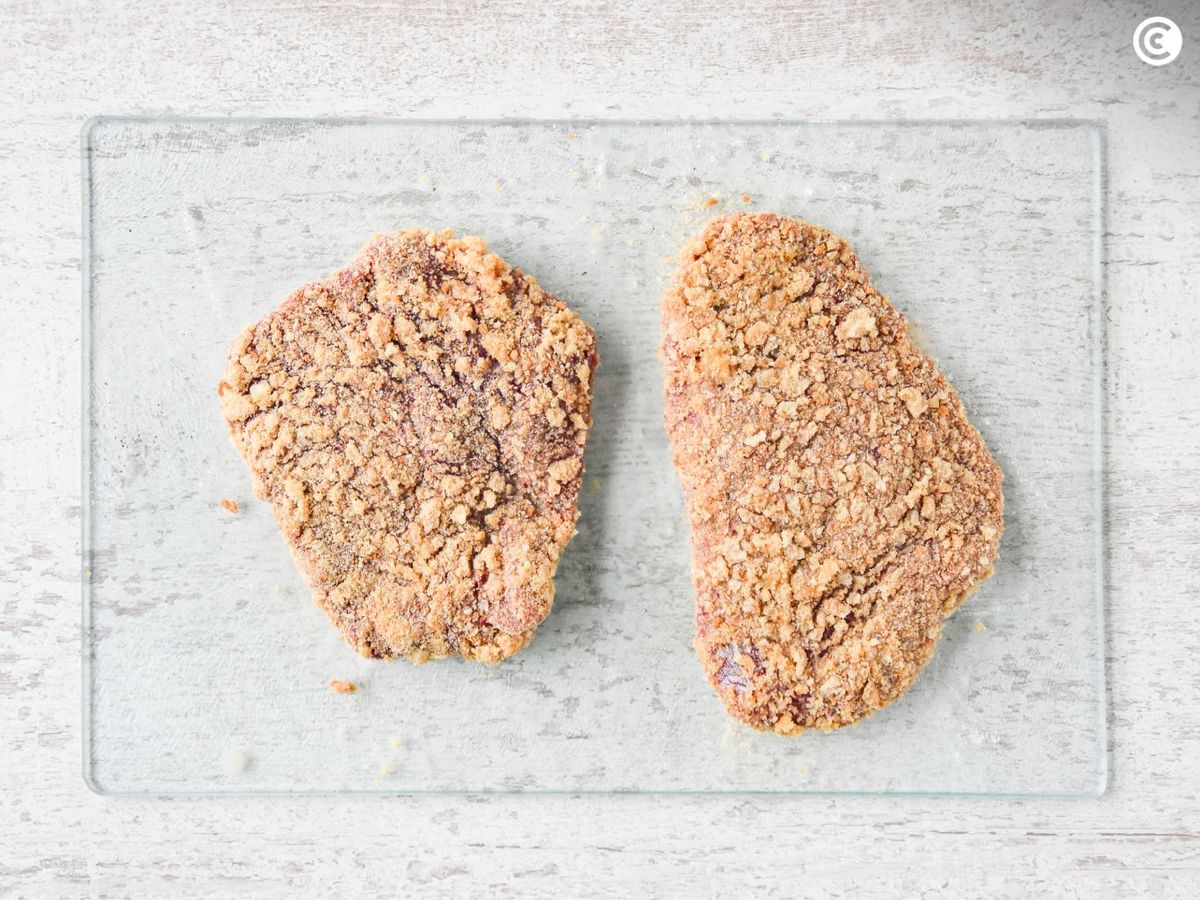 Empanar los filetes de ternera