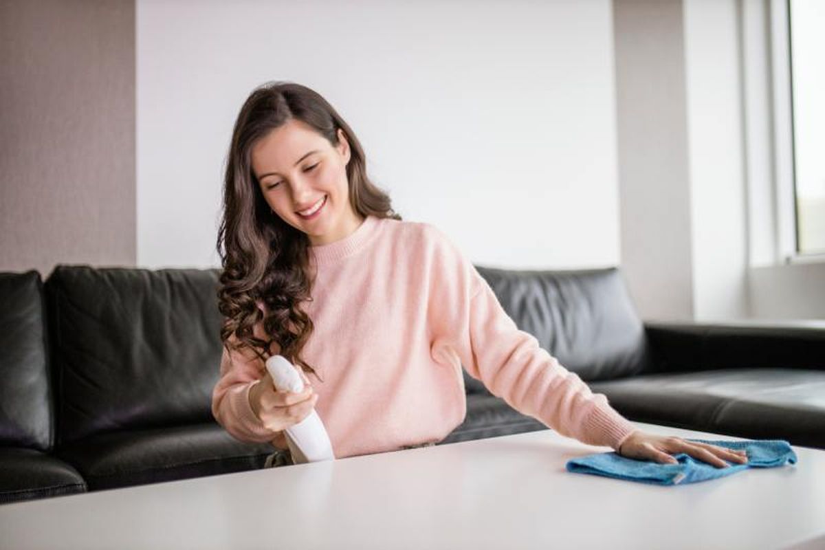 Si el pladur tiene manchas difíciles, usa una goma de borrar