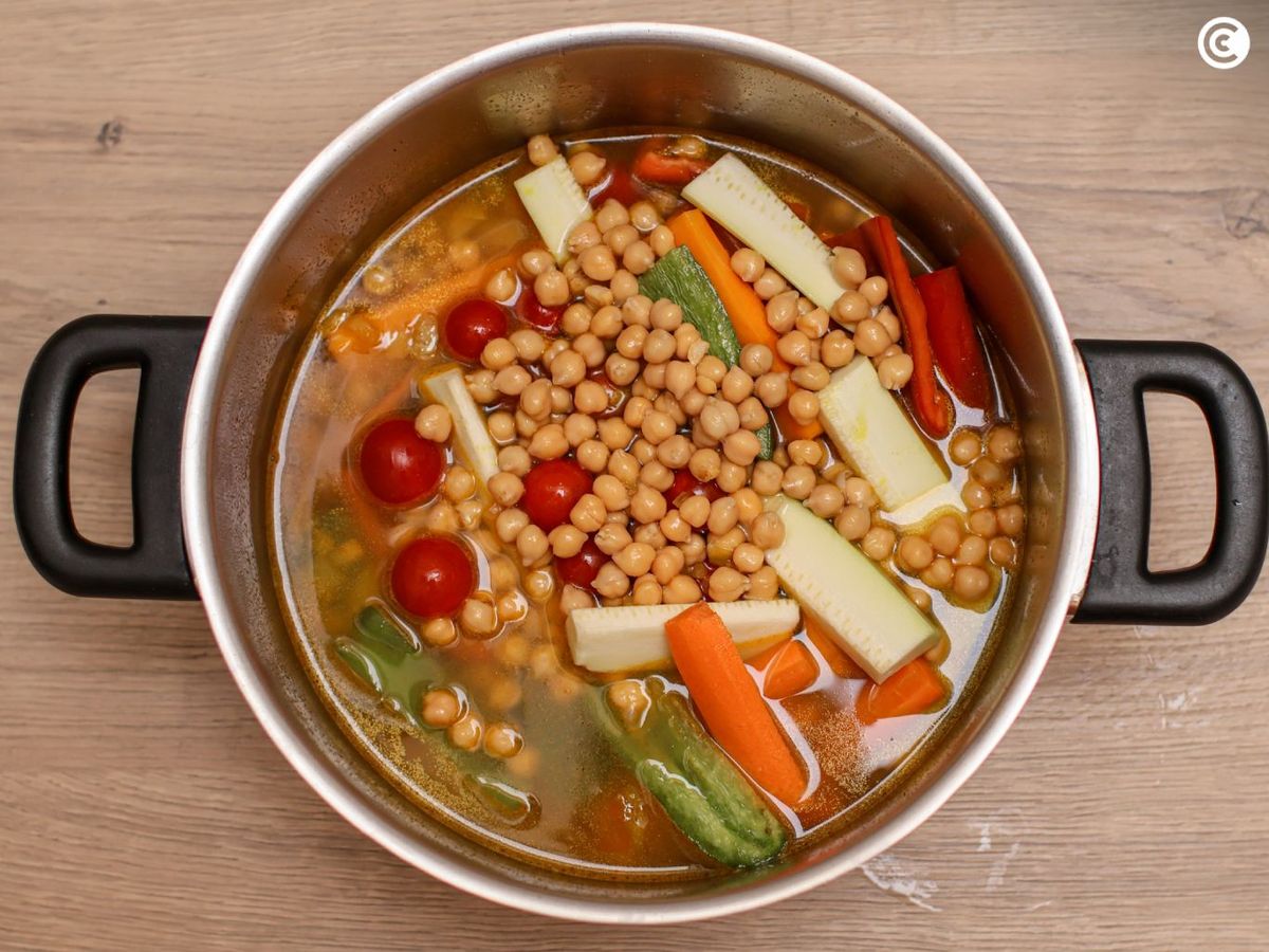 Cocer las verduras para el cuscús