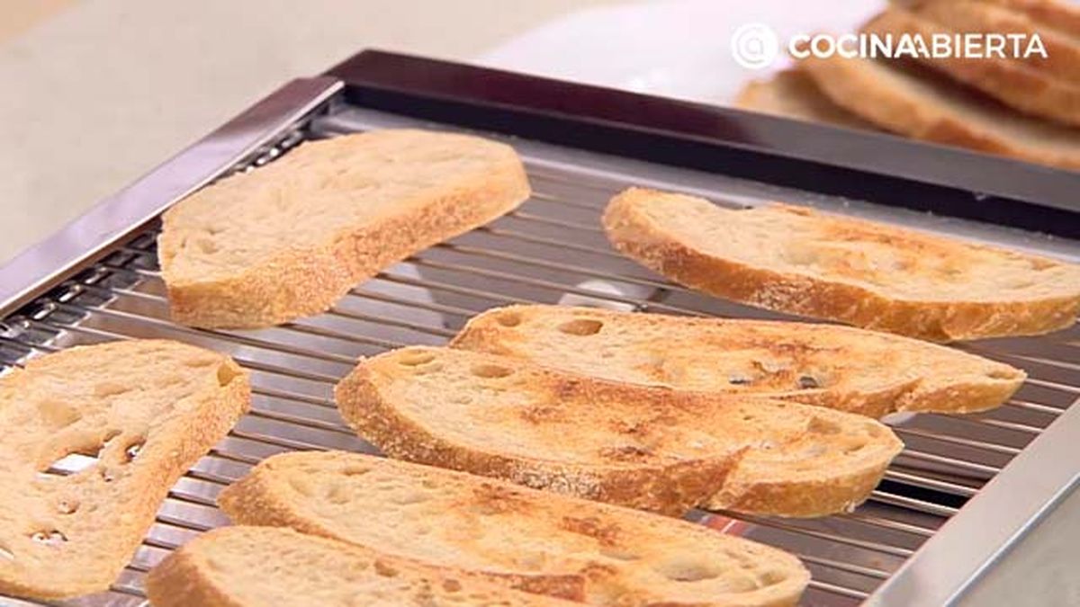 KARL6988 pintxo tapenade p3