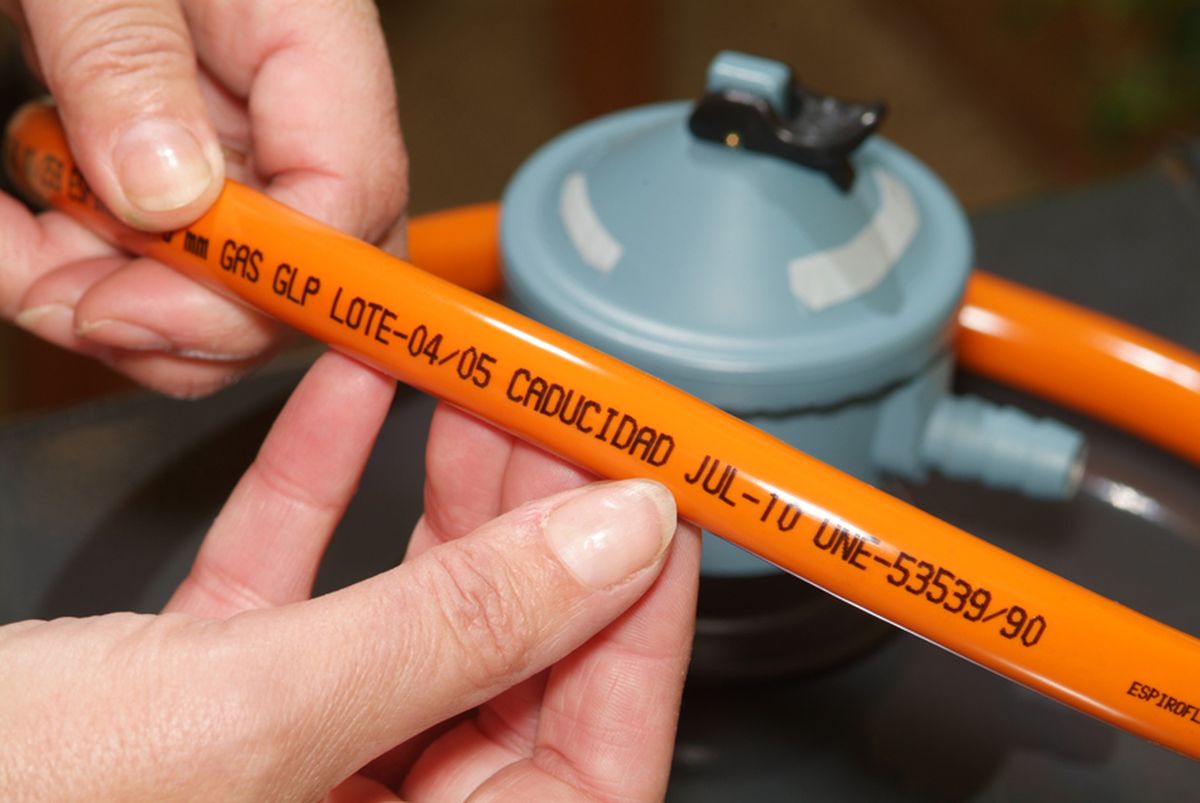 Mantenimiento del kit regulador del gas butano paso 1