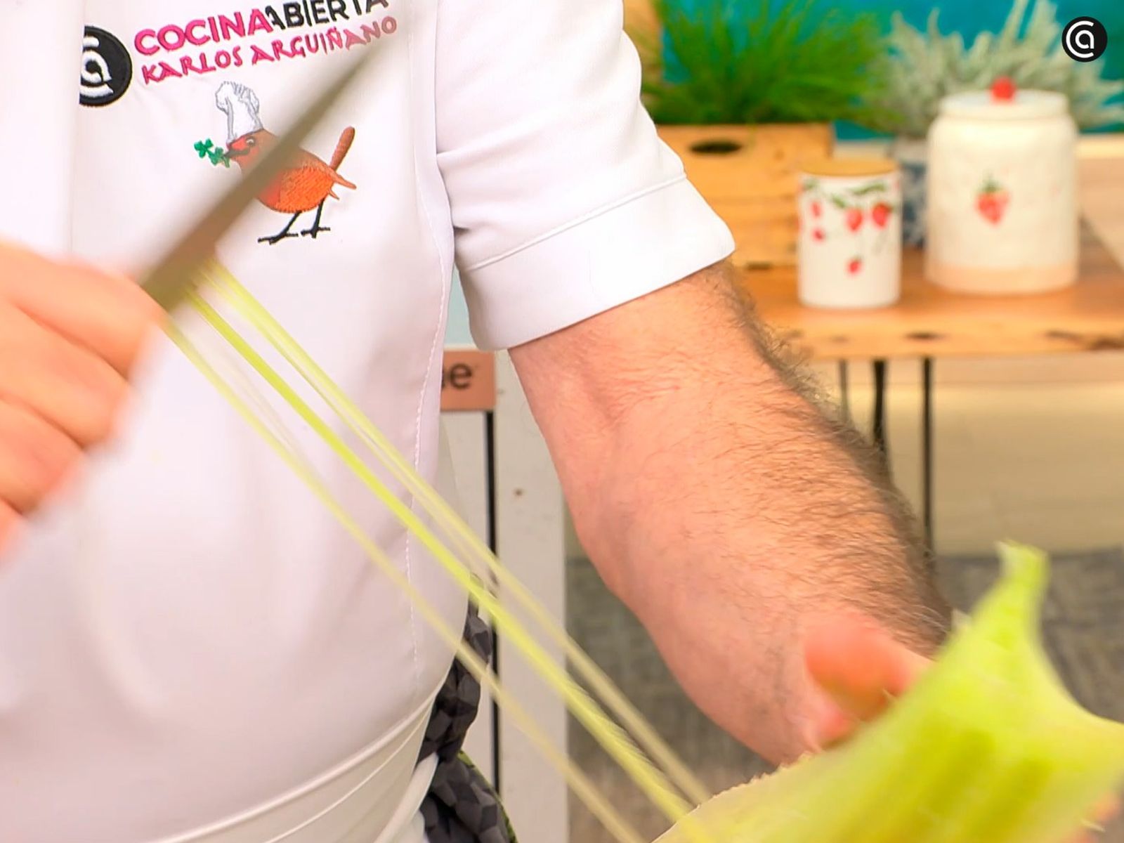 Corta y limpia el cardo