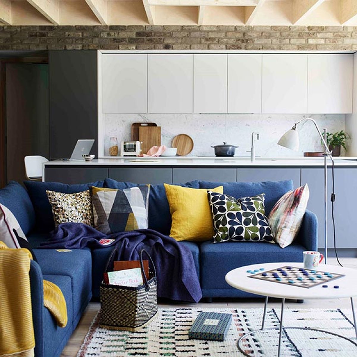 Cómo decorar una cocina pequeña de estilo moderno 8