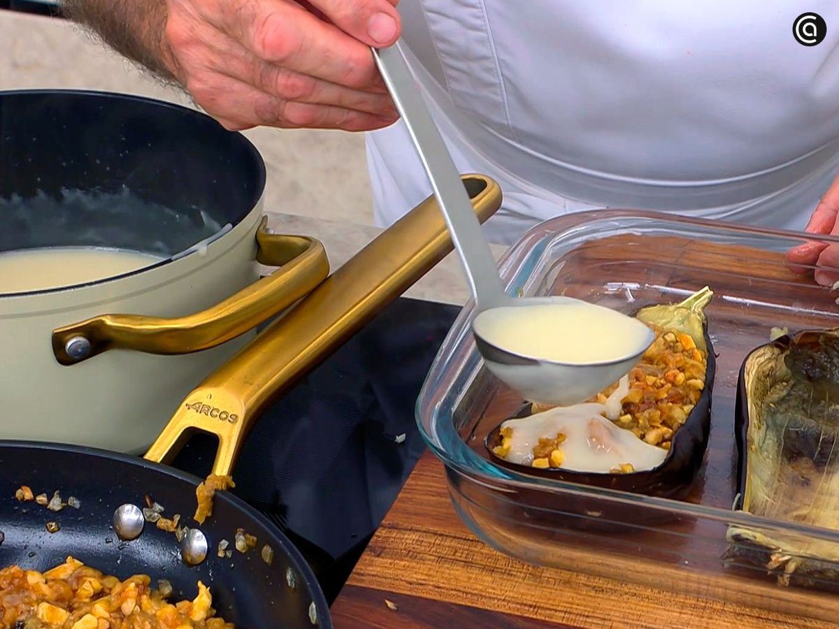Rellenar las berenjenas con pollo y velouté