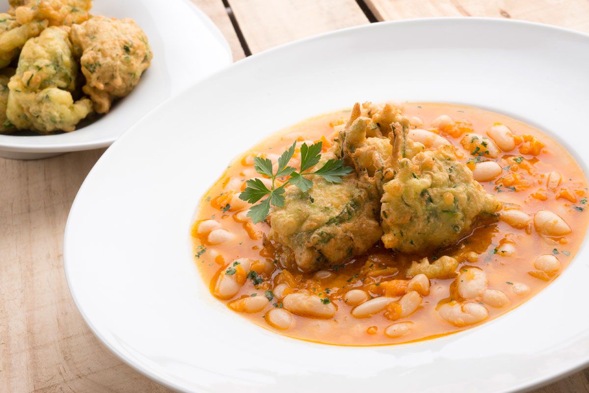 5553 1 alubias blancas con bunuelos de calabacin y espinacas 938 xl