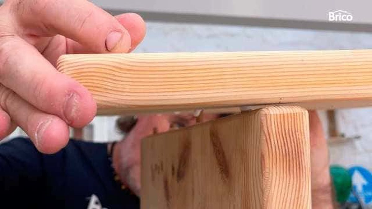 bricomania 59 mesa auxiliar sofa paso 12