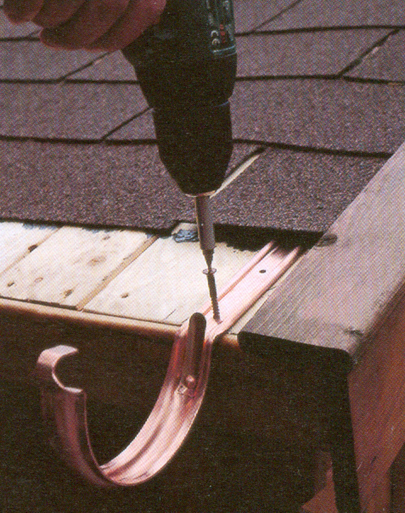 Instalación de un canalón paso 2 Instalación de un canalón paso 2