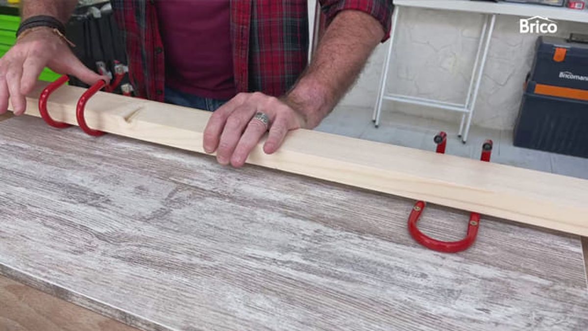 Bricomania 010 hacer una mesa colgante para balcón paso5