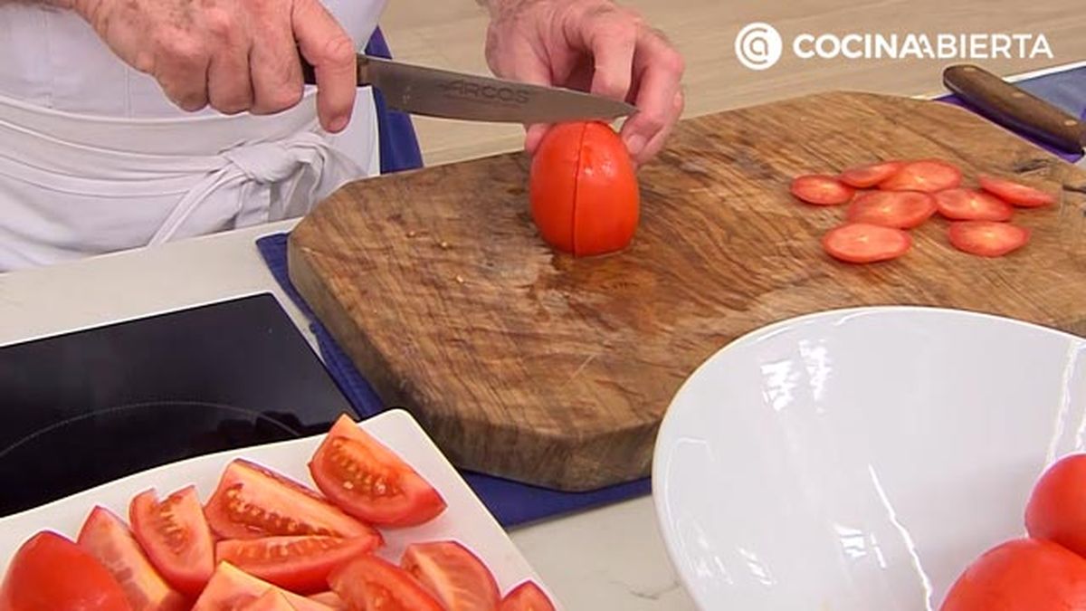 gazpacho suave sin pepino receta verano karlos arguinano karl67940321 paso2